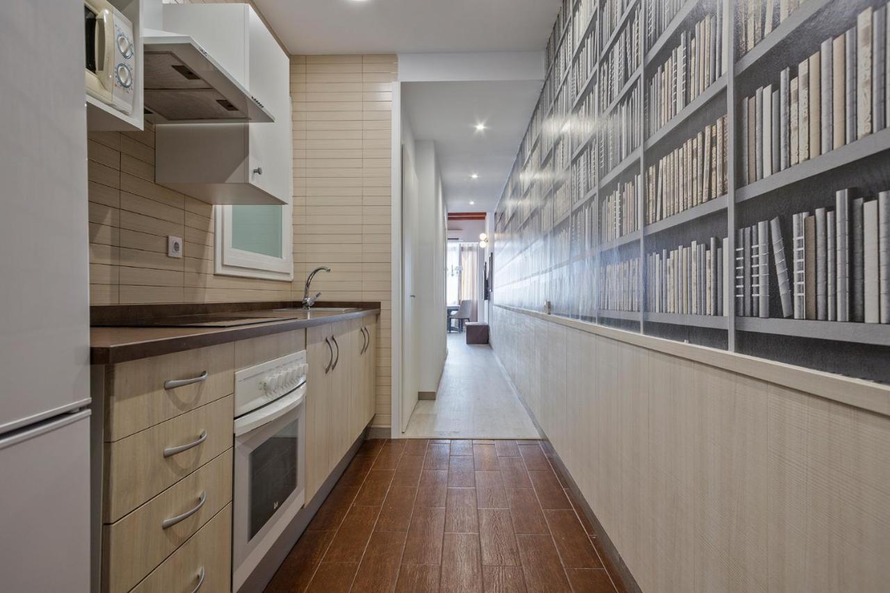 Alcam Books Apartment Барселона Екстериор снимка