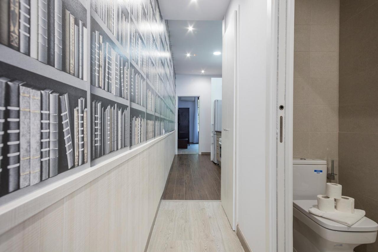 Alcam Books Apartment Барселона Екстериор снимка