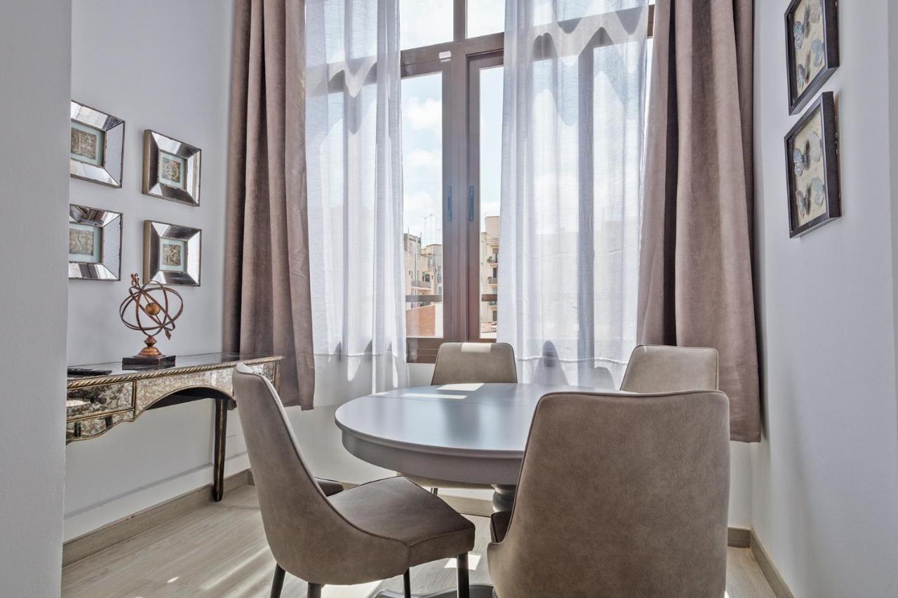 Alcam Books Apartment Барселона Екстериор снимка